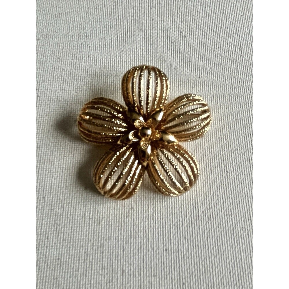 Vintage Monet Gold Tone Openwork Flower Brooch Large Lapel Pin Designer Signed